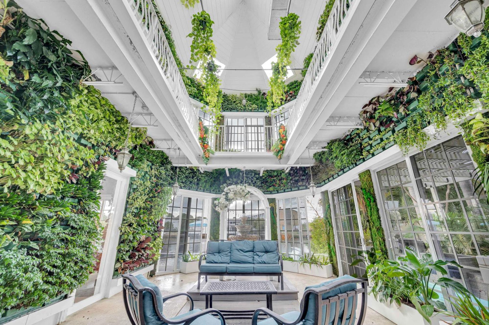 The Modern Castle Canal View Access Rooftop Living Greenhouse Vlllas Fort Lauderdale Esterno foto