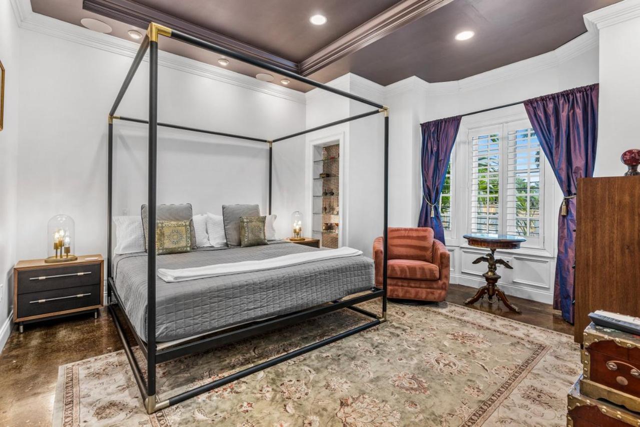The Modern Castle Canal View Access Rooftop Living Greenhouse Vlllas Fort Lauderdale Esterno foto