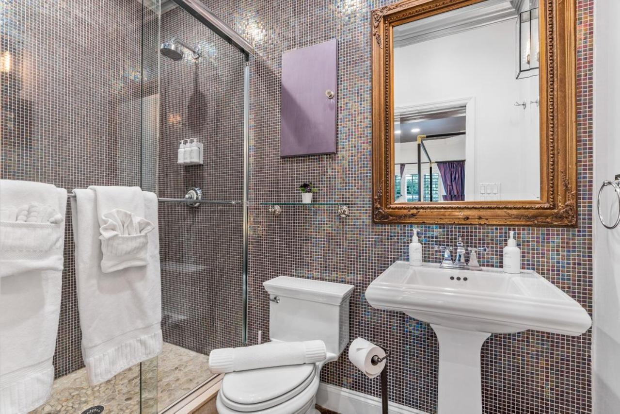 The Modern Castle Canal View Access Rooftop Living Greenhouse Vlllas Fort Lauderdale Esterno foto