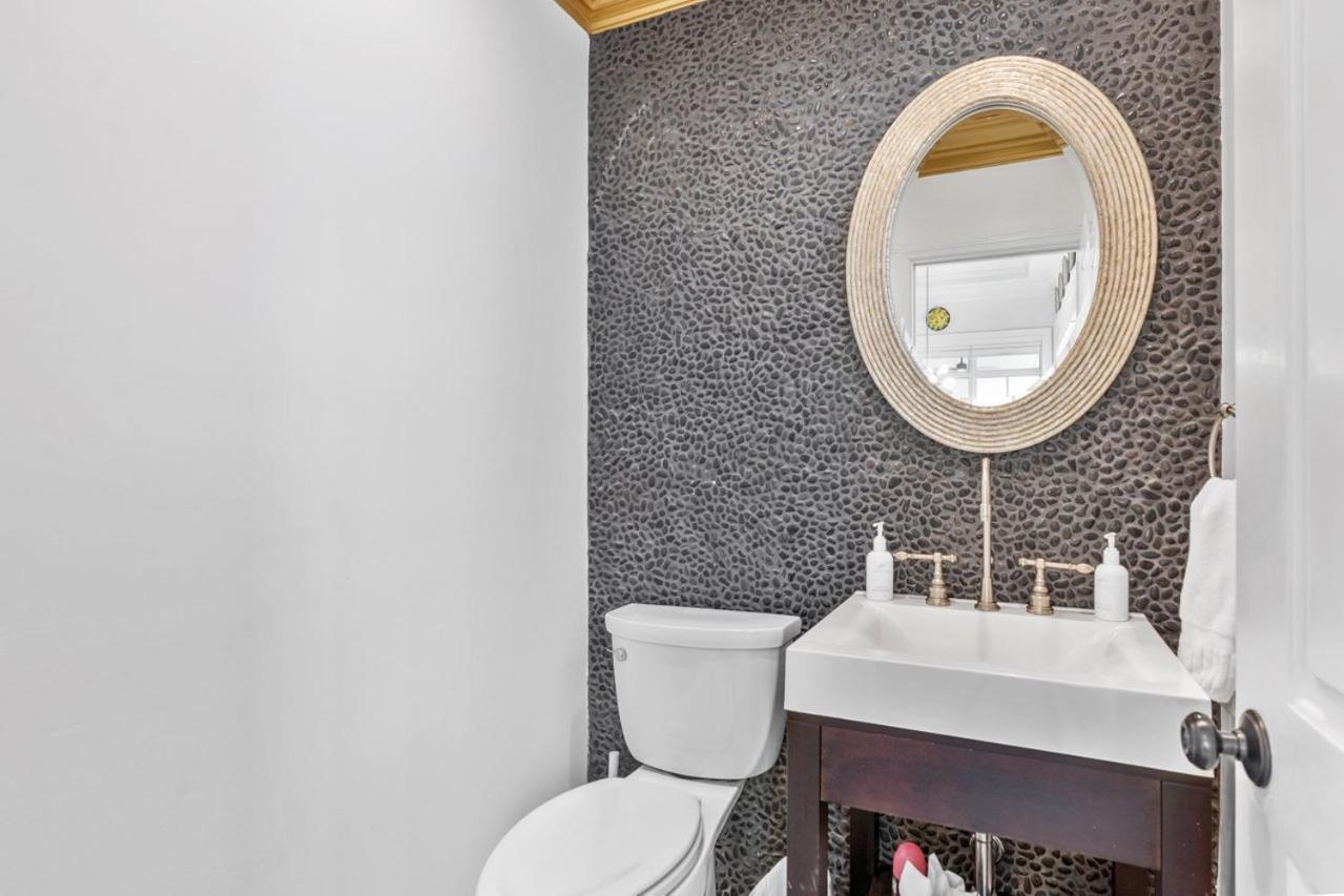 The Modern Castle Canal View Access Rooftop Living Greenhouse Vlllas Fort Lauderdale Esterno foto