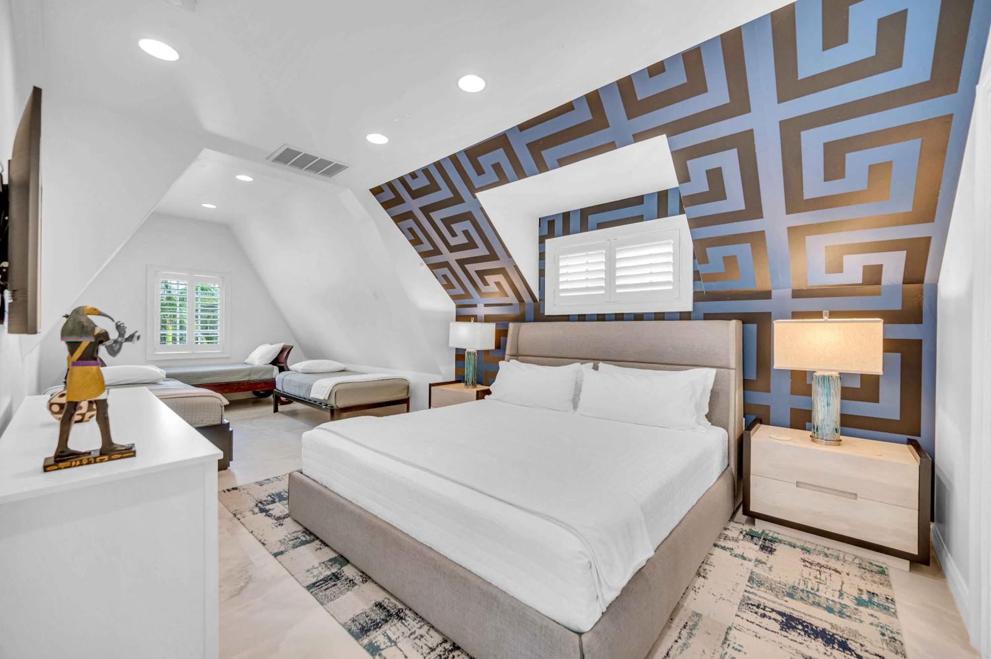 The Modern Castle Canal View Access Rooftop Living Greenhouse Vlllas Fort Lauderdale Esterno foto